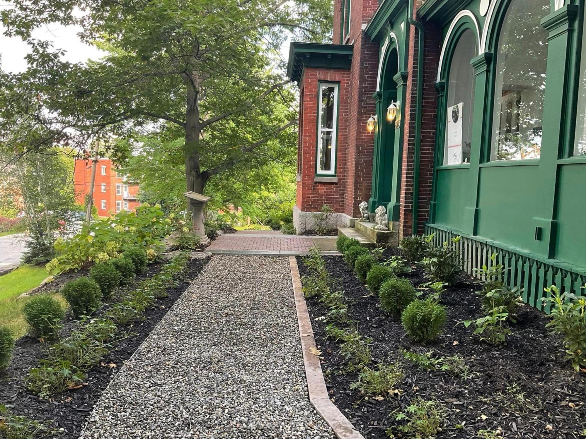 Couette-café île De Garde Sherbrooke