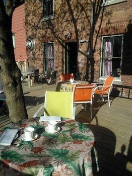 Couette-café île De Garde Sherbrooke